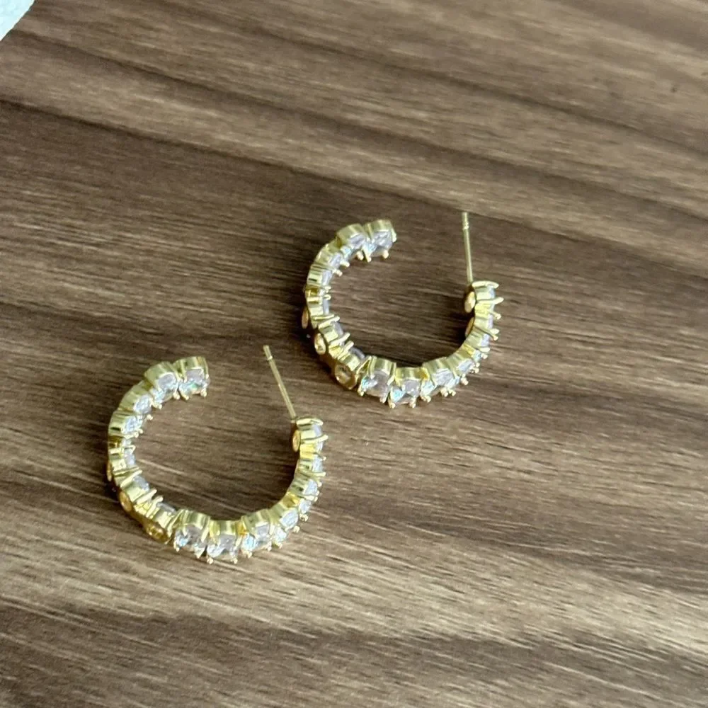 Diamond Hoop Earrings Q550